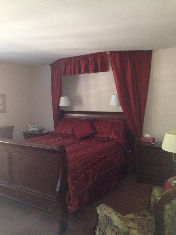 Switzerland Haus Bed And Breakfast Inn Big Bear Lake Δωμάτιο φωτογραφία