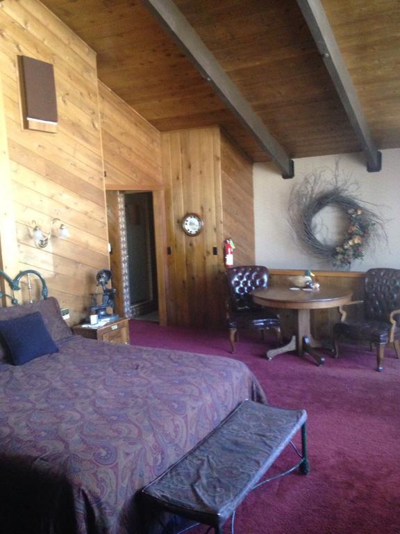 Switzerland Haus Bed And Breakfast Inn Big Bear Lake Δωμάτιο φωτογραφία